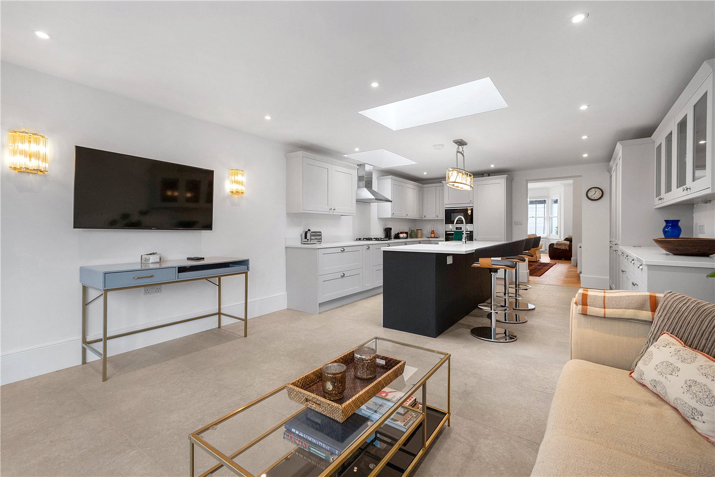 Kitchen Reception